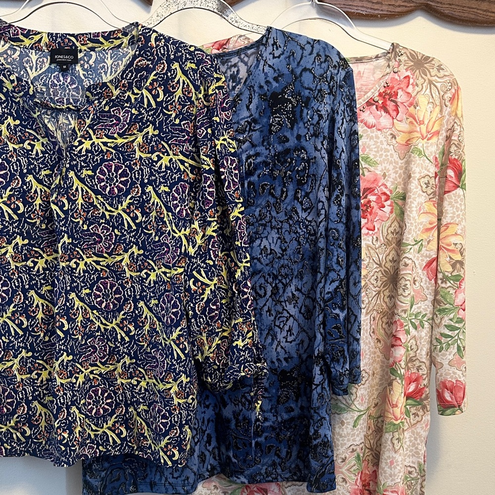 Alfred Dunner Navy, Yellow and Purple Floral Print Blouse
